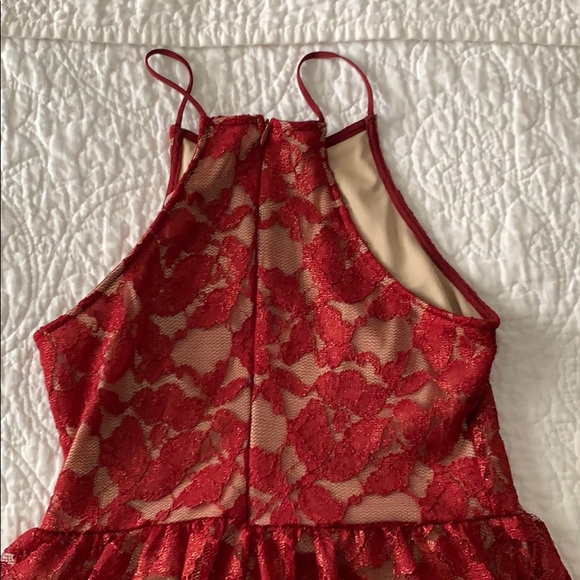 Haltertop Red and Gold Lace mini Dress - Picture 3 of 3